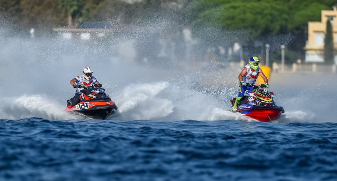 Èxit de la Final Europea AquaX Pro de motos d’aigua al CN El Balís