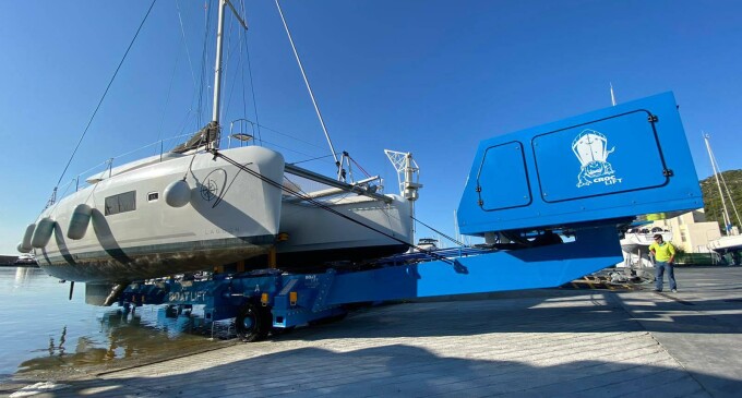 La Croc Lift 45 para catamaranes de hasta 20m de eslora revoluciona Port Ginesta