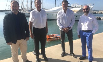 Marina Port Premià acoge la presentación del Dron Marítimo del Grupo SIFU para la limpieza de las aguas