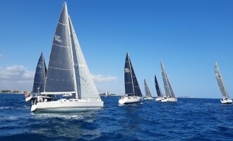 El Club Nàutic Cambrils suma una nueva edición de la tradicional regata Vent de Dalt